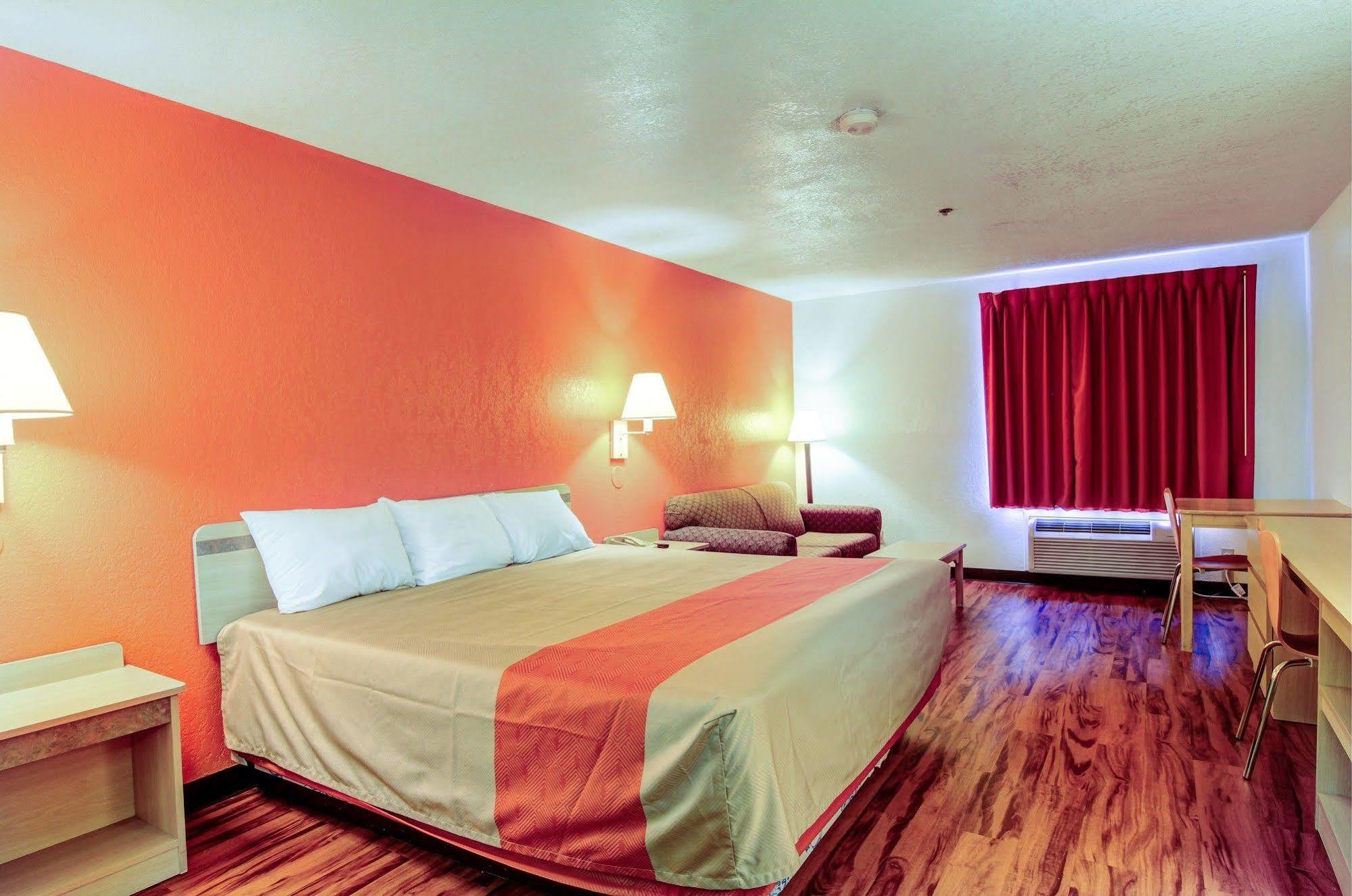 Motel 6-Columbia, Mo - East Экстерьер фото