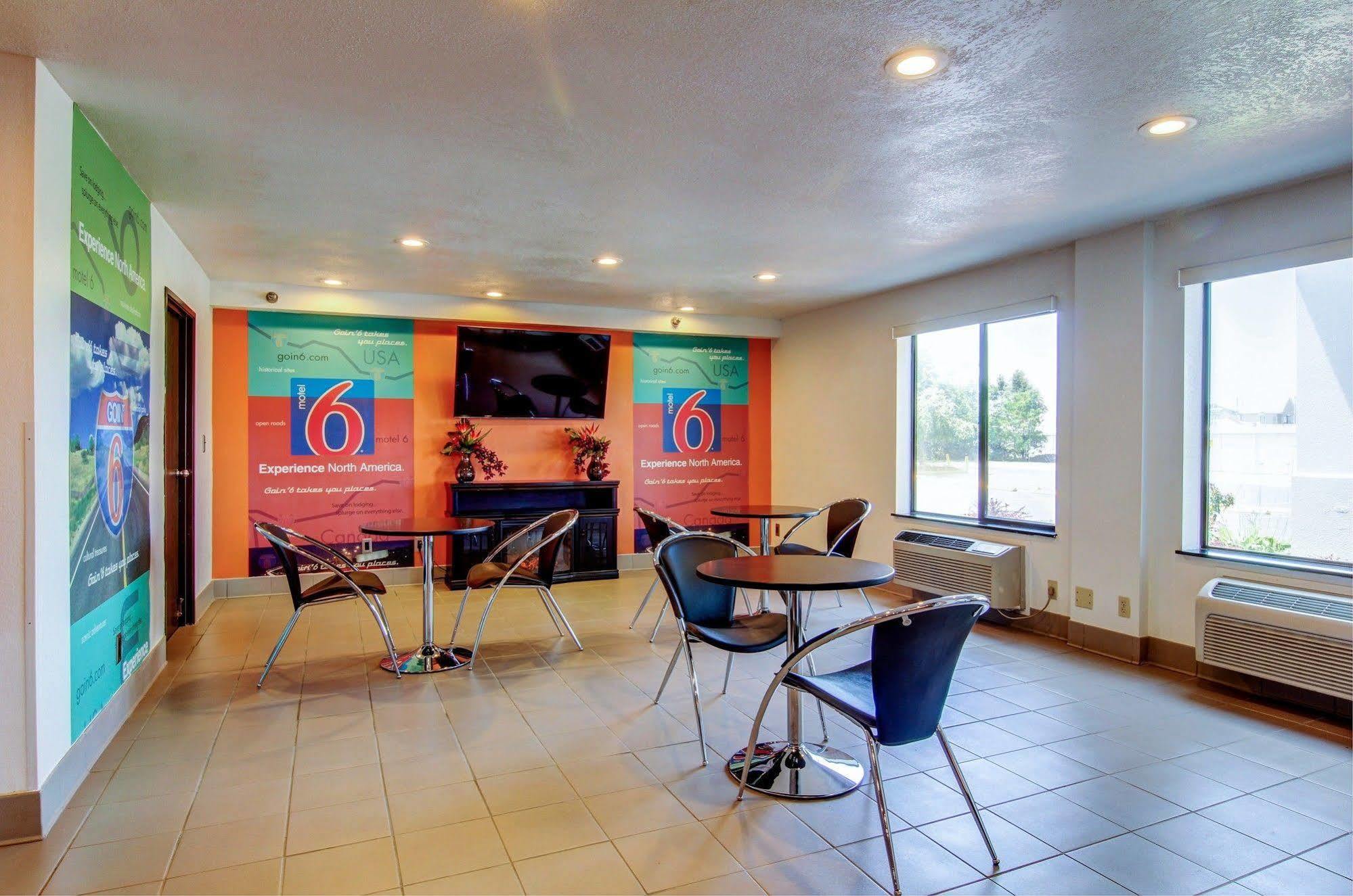 Motel 6-Columbia, Mo - East Экстерьер фото